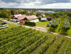 Stellplatz nad sklepem